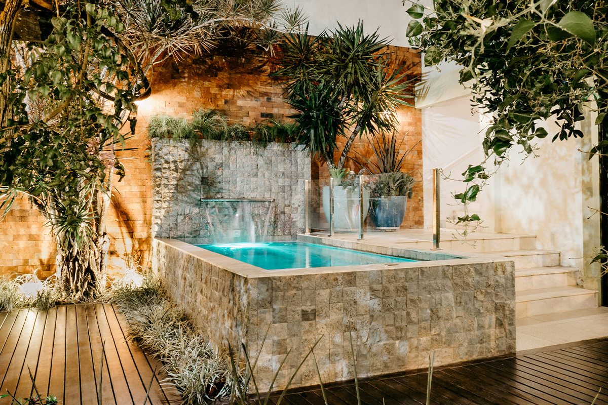 construction de piscine var